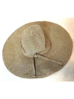David and Young | Accessories | David And Young Cream Cap  display picture 3
